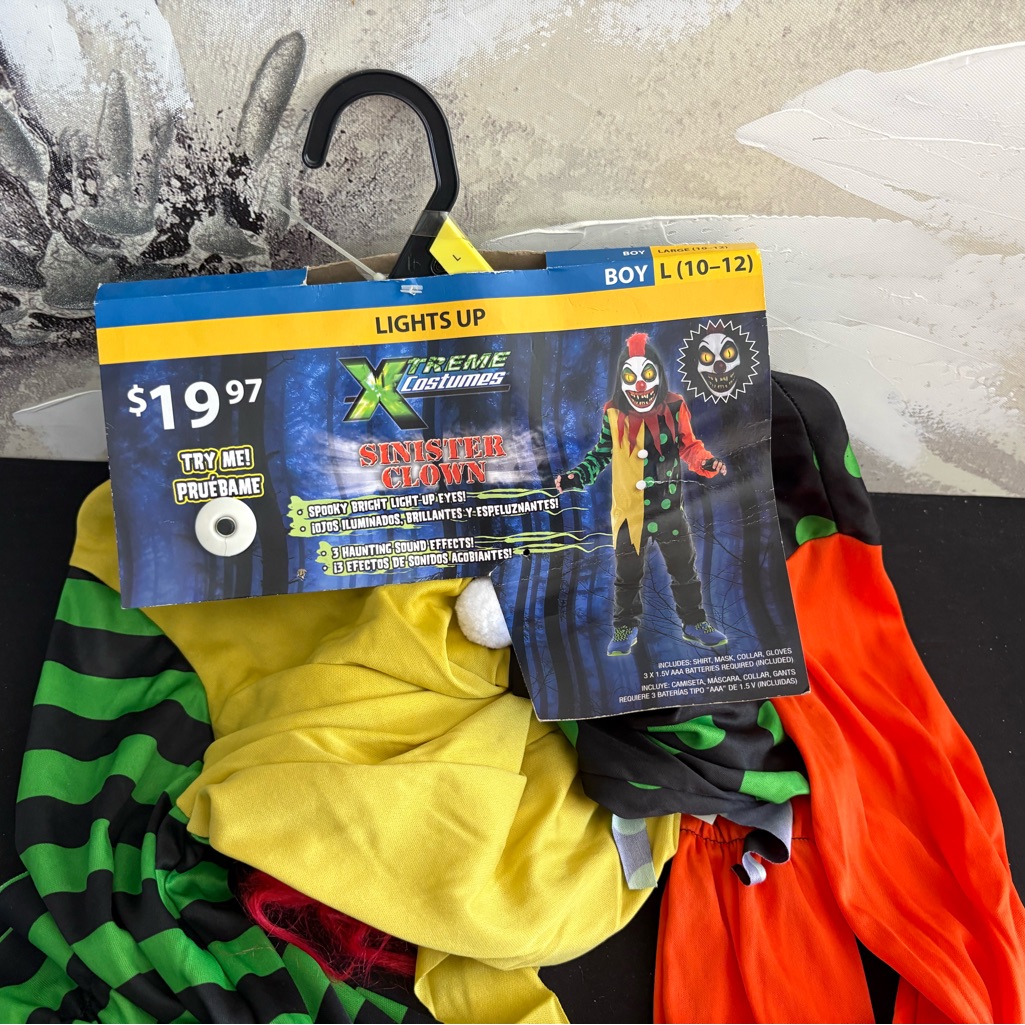 Xtreme Costumes Sinister Clown Costume